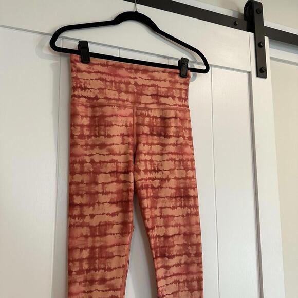 ATHLETA Elation Printed Short‎ Leggings Size Small - Picture 2 of 7